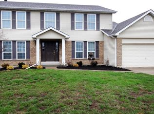 13 Green Thumb Ct, Saint Charles, MO 63304
