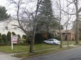34 Cloverfield Rd, Valley Stream, NY 11581