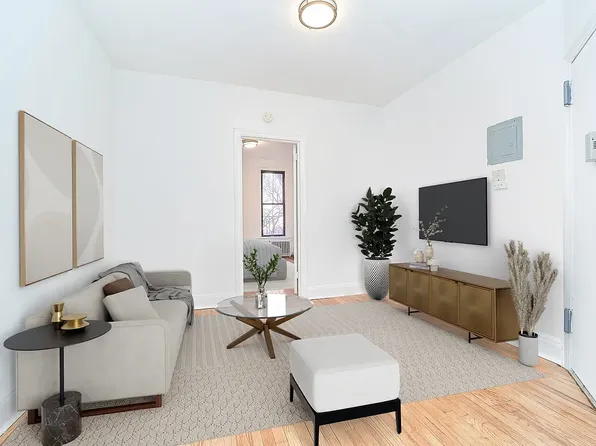 101 Mac Dougal St #4B, New York, NY 10012