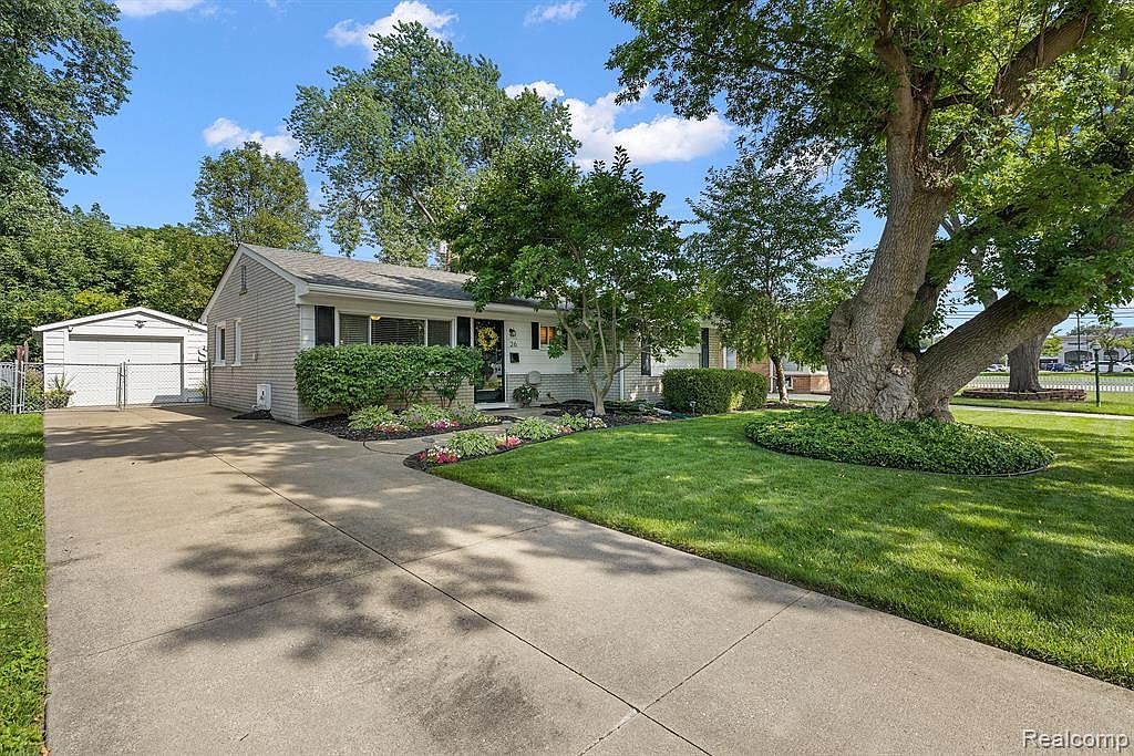 26 Kenyon Dr, Troy, MI 48083 | Zillow