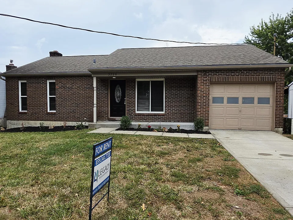 3226 Charter Oak Rd