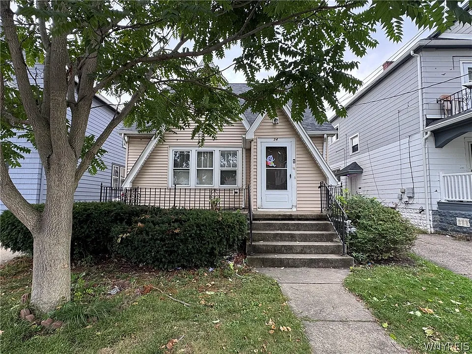 34 Sunset St #UPPER