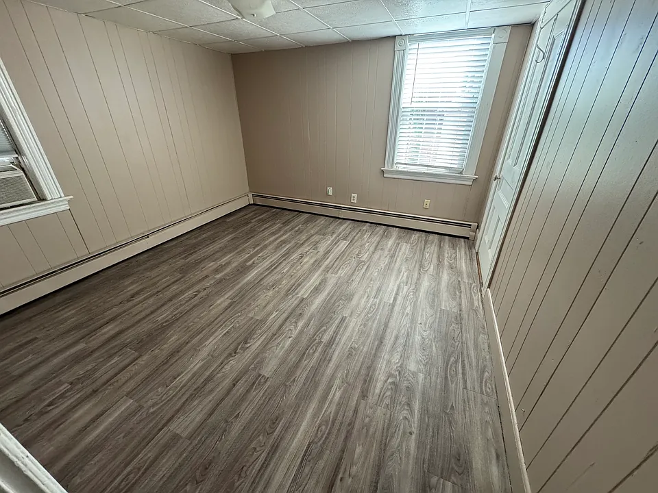 149 Harold St #2