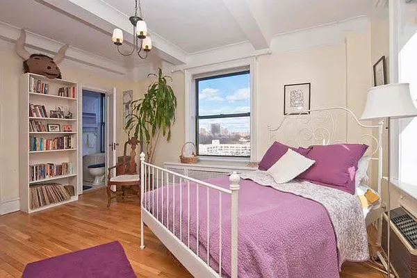 Rented by Buchbinder & Warren | media 12