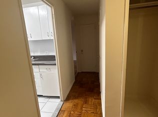182-04 64th Ave #9D, Fresh Meadows, NY 11365
