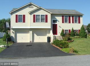 19748 Marigold Dr, Hagerstown, MD 21742