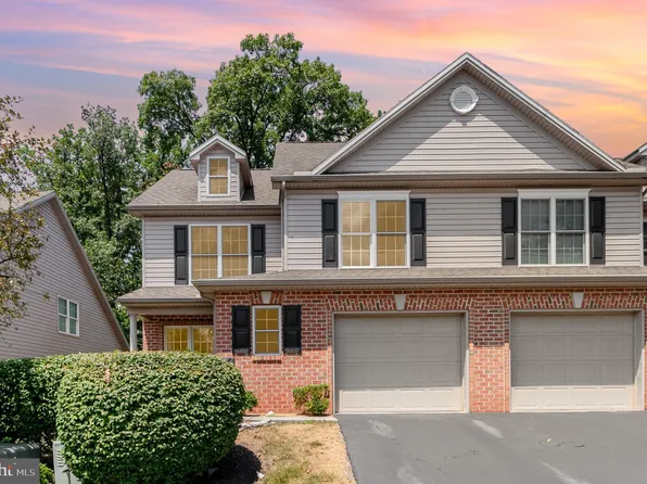 222 Loring Ct, New Cumberland, PA 17070