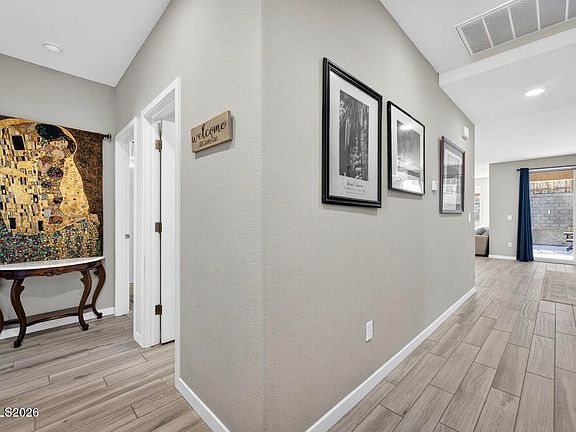3rd image of 829 Calamity Ct
