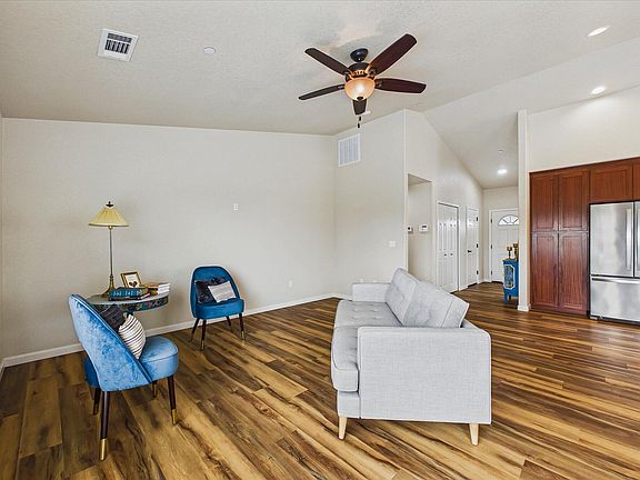 4th image of 1355 Conifer Ct