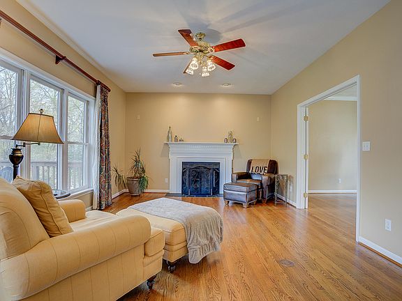 5th image of 7746 Hollins Court Dr
