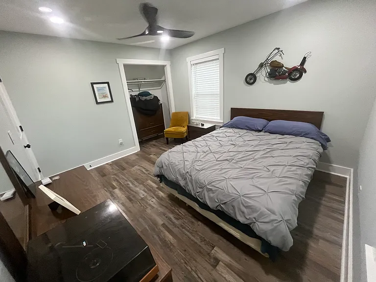541 S Shore Dr — Photo 14