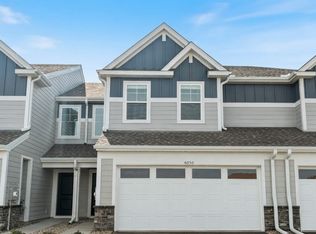 4050 Hayward Ave N, Oakdale, MN 55128