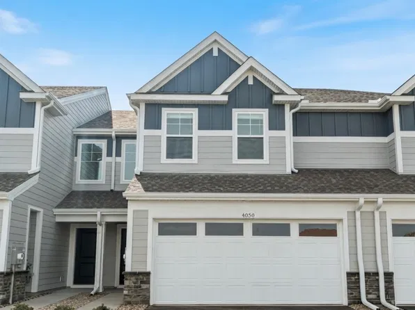 4050 Hayward Ave N, Oakdale, MN 55128
