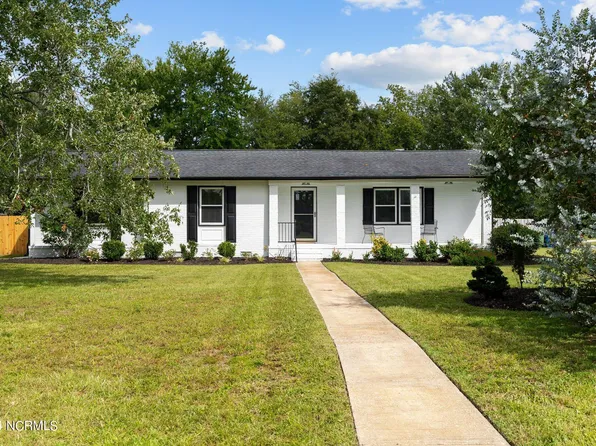 3239 Chalmers Drive, Wilmington, NC 28409