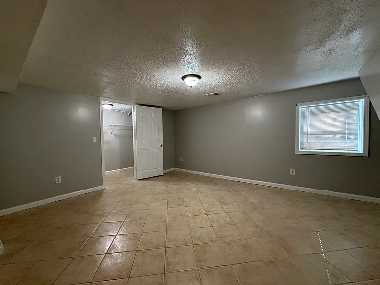 769 Mary Ln — Photo 13