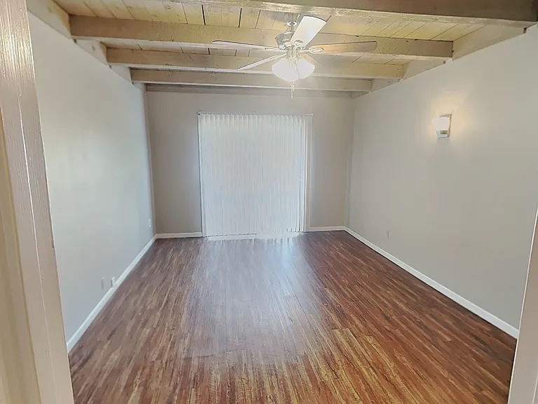 4900 El Campo Ave #6 — Photo 7
