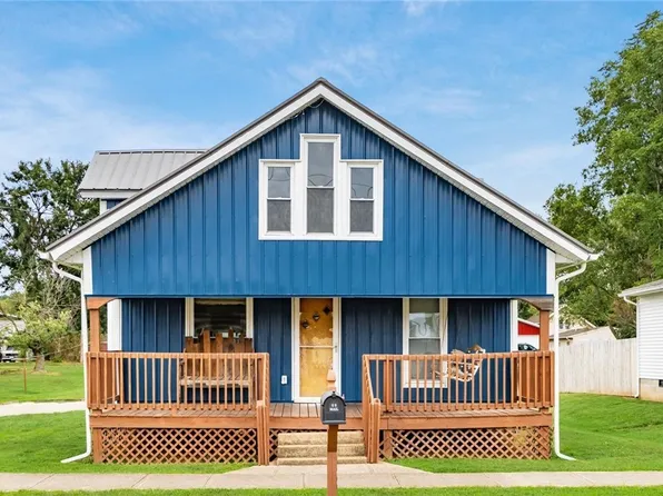 178 W 3rd St, Frazeysburg, OH 43822