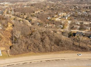 514 Meramec Station Rd, Ballwin, MO 63021