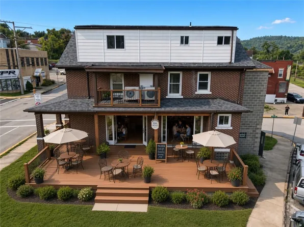 401 Brinton Ave #2, Trafford, PA 15085
