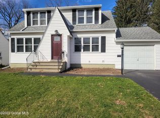 144 Shirley Dr, Schenectady, NY 12304