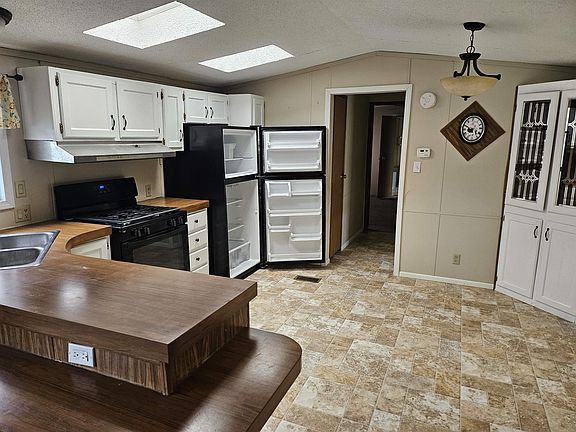 3rd image of 5232 E Broadway Rd