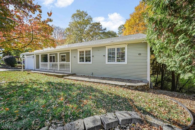 59 Sachem Rd, Lake Hopatcong, NJ 07849 | Zillow