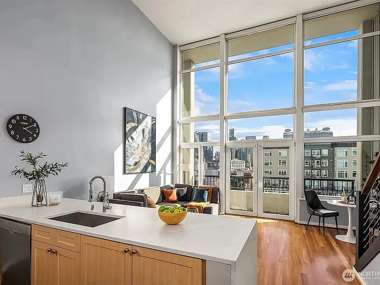 2717 Western Ave #1120 — Photo 9