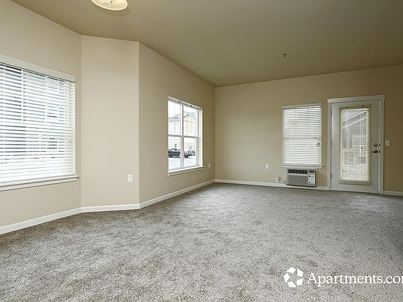 2nd image of 3517 Hill St SE #118