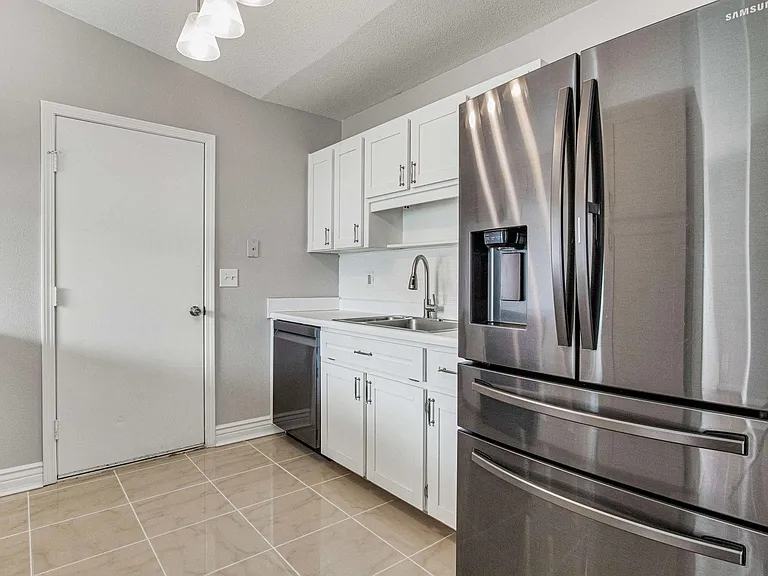 3420 Riverside Dr — Photo 27