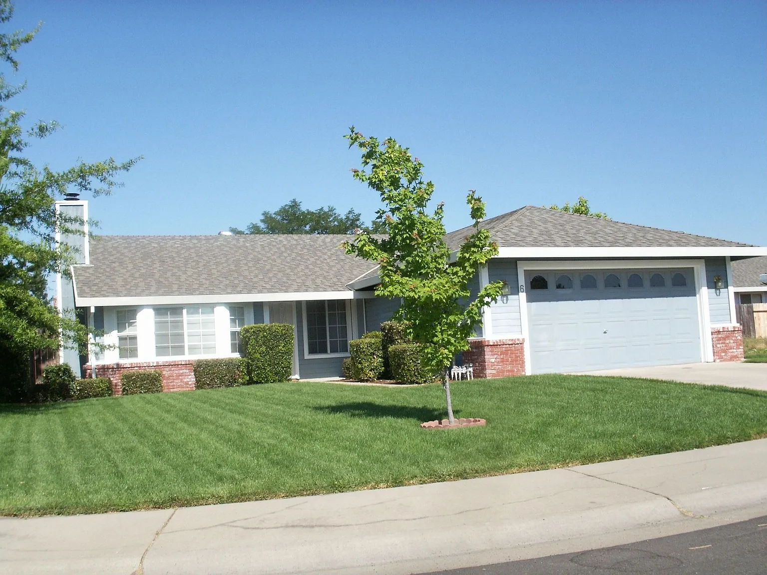 6 Regis Ct photo 1