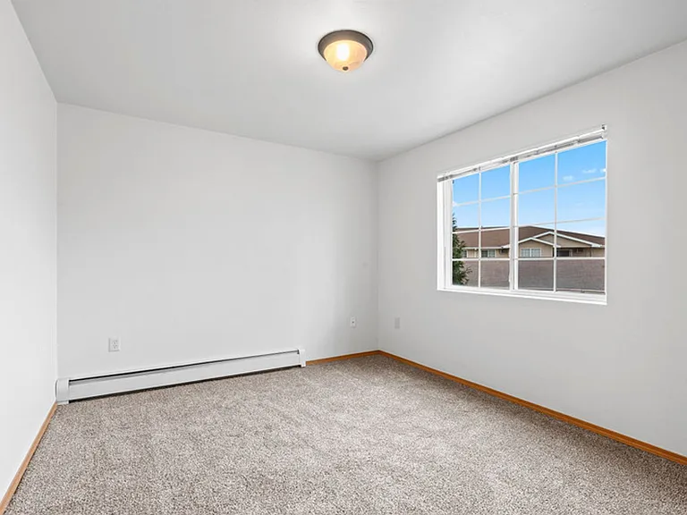 Gateway Estates Apartments — Photo 19
