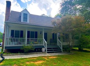 876 Jackson Rd, Bumpass, VA 23024