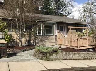 369 W 37th Ave, Eugene, OR 97405