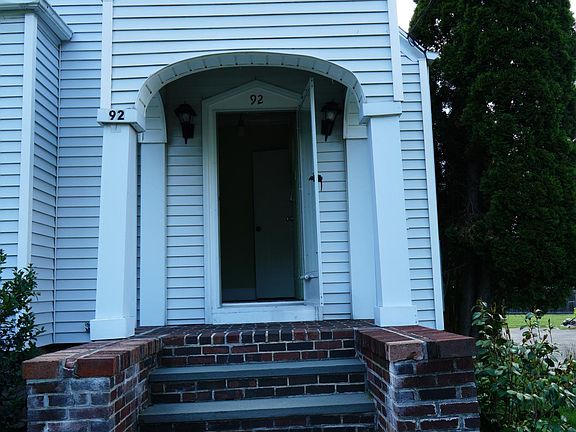 Front entrance walkway