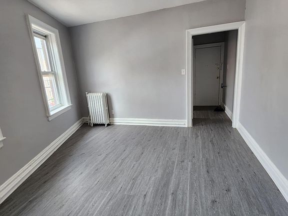 4th image of 326 Summit Ave #203BC