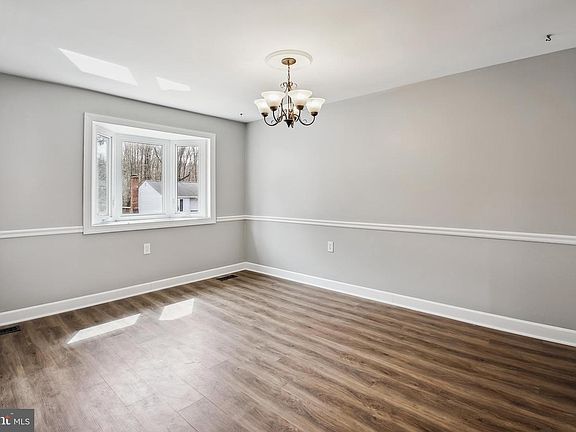 5th image of 1516 Hickory Wood Dr