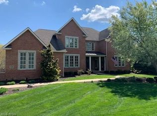 7197 Colonial Hills Dr, Wadsworth, OH 44281