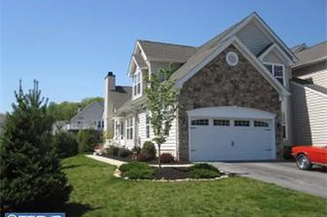 2856 Tansey Ln — Photo 3