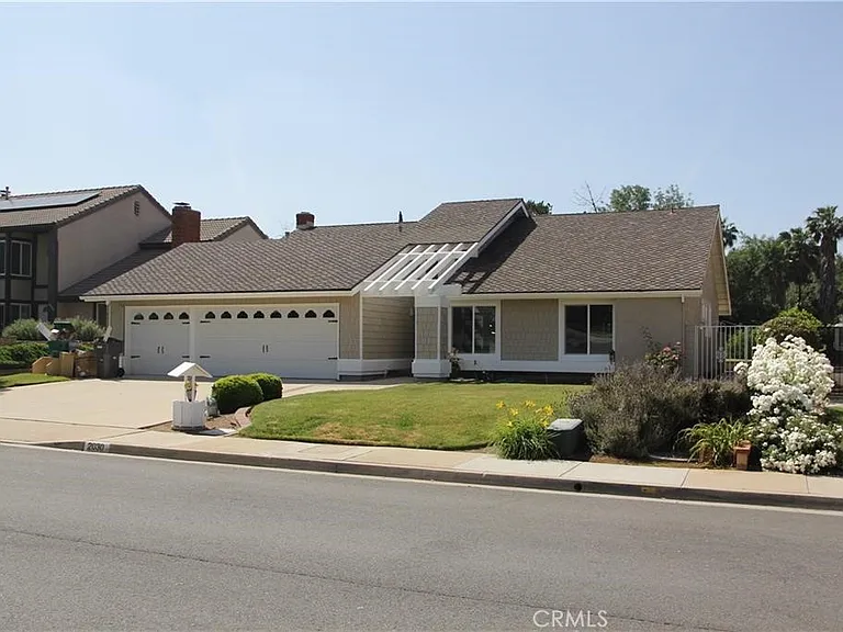 2030 Bogie Dr — Photo 1