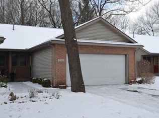 17589 Parkplace Cir, Spring Lake, MI 49456