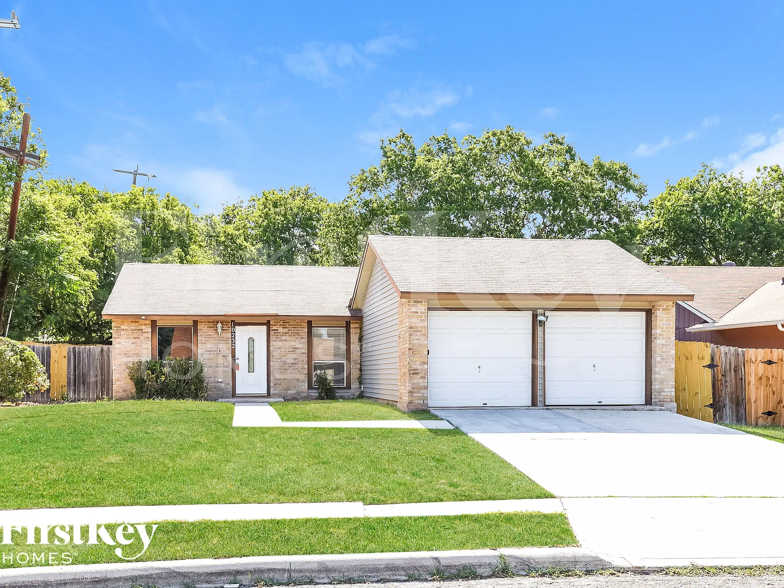 3 bed, 2.0 bath, 1244 sqft, $1,280 — Photo 1