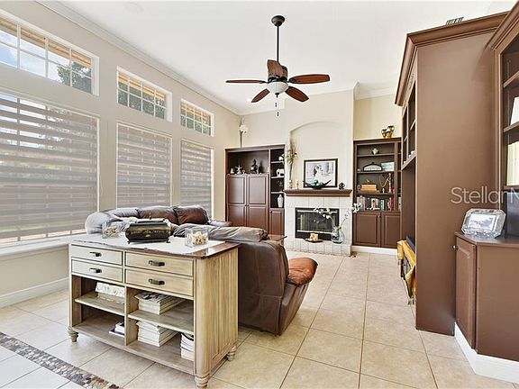 4th image of 446 Woldunn Cir