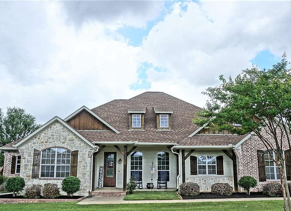 1st image of 11560 Laurel Oaks Cir