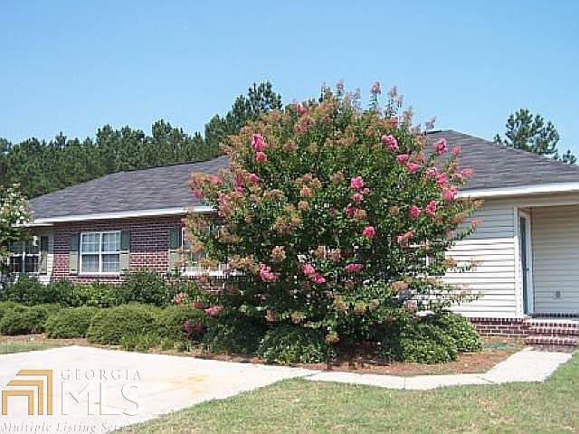 1st image of 800 Jessica Ln #A