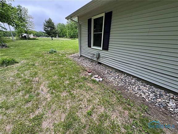 3rd image of 15519 Road 175