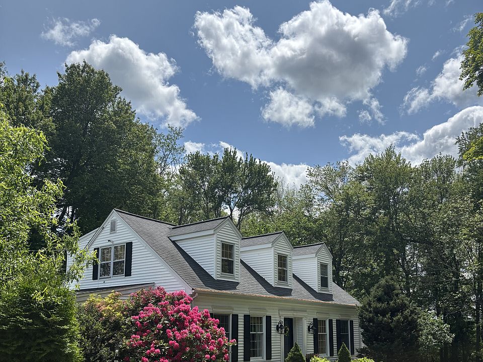 1st image of 200 Southwest Road