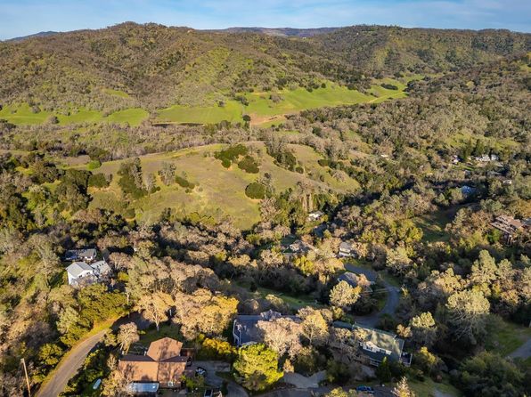 10 Blackwood Ct, Napa, CA 94558