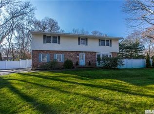 28 Oconnell Ct, Great River, NY 11739
