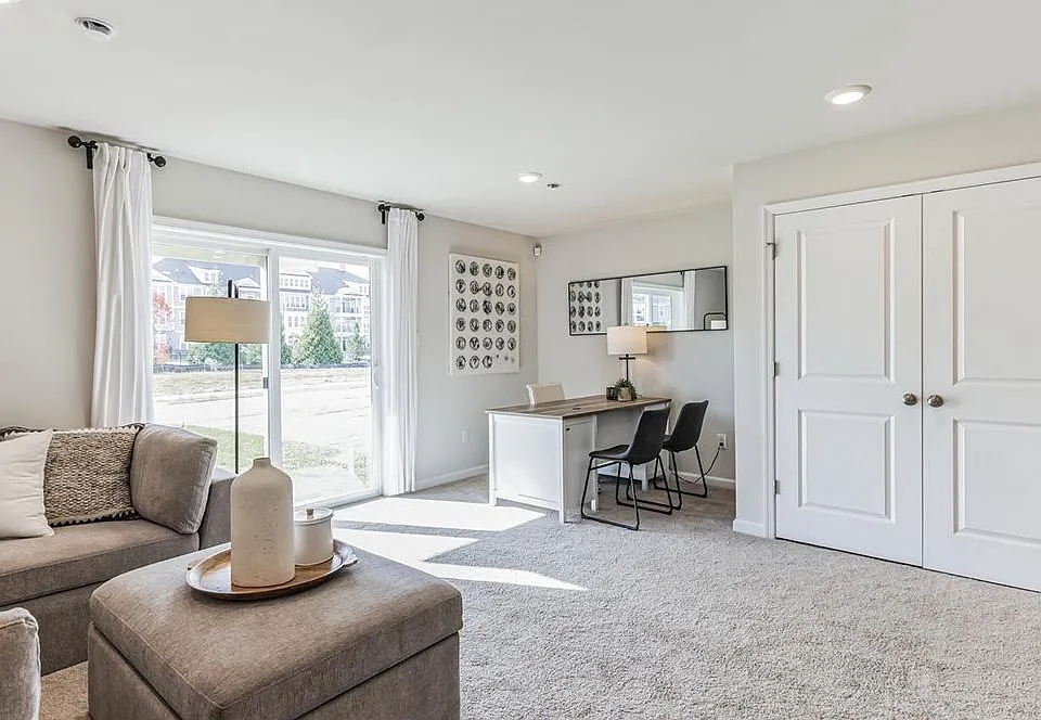 244 Macoun Way