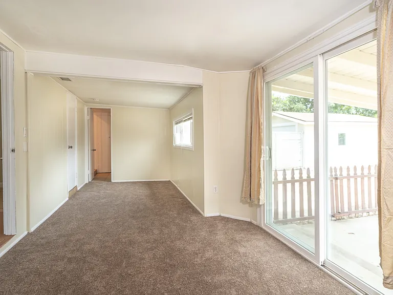 7263 Amethyst Ave — Photo 17